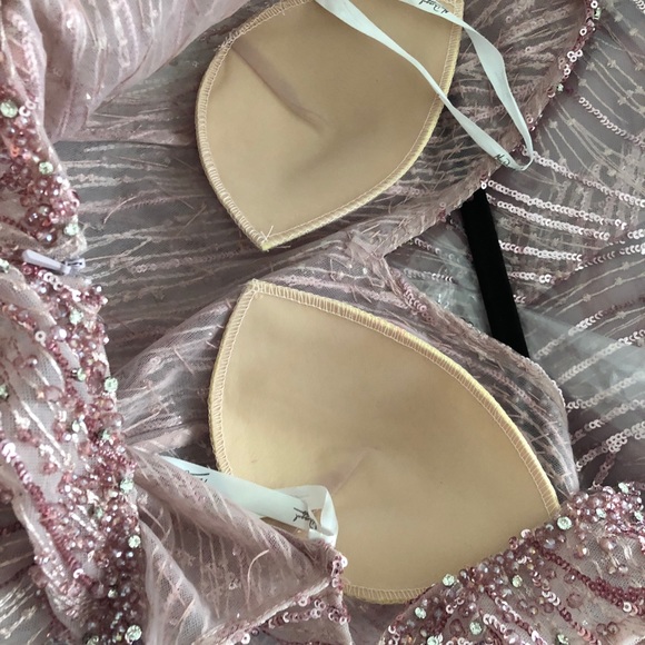 Mac duggal Swirl Sequin Gown 8 - Picture 5 of 12